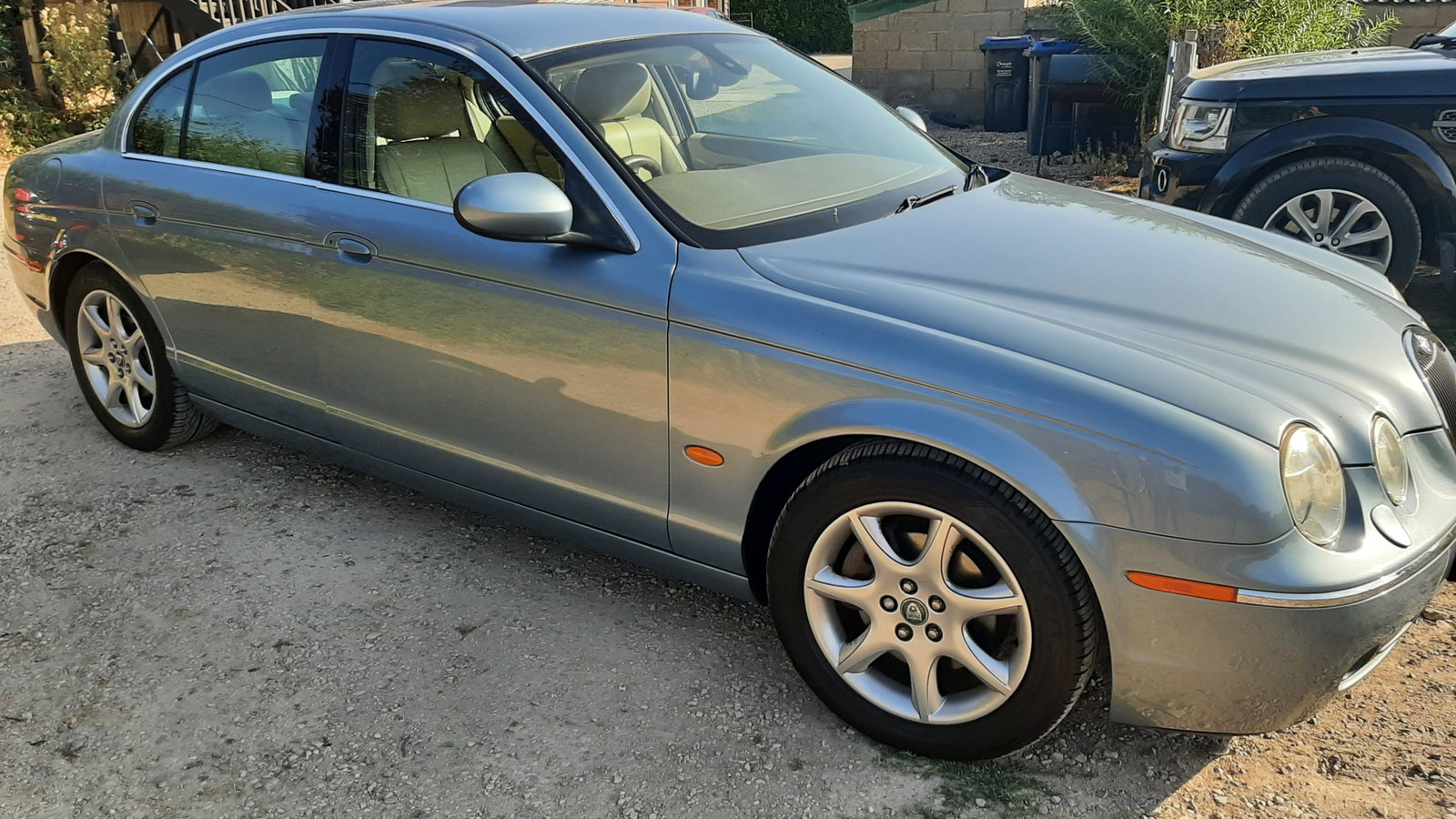 Jaguar light blue V6 'S' type for sale £2950 ovno